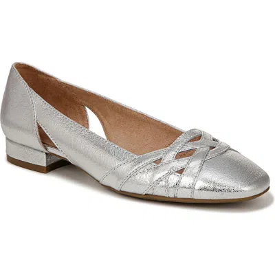 Lifestride Carmen Womens Metallic Manmade Ballet Flats In Metallic Silver Faux Leather