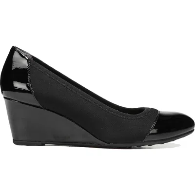 Lifestride Juliana Str Womens Patent Toe Cap Wedge Heels In Multi