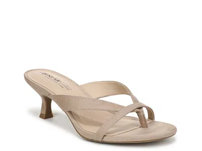 Lifestride Navine Sandal In Brown