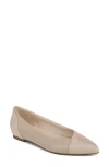 LIFESTRIDE LIFESTRIDE PROMISE POINTED TOE FLAT