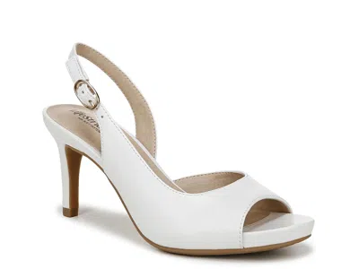 Lifestride Teller Pump In White