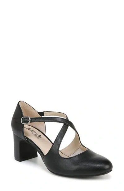 Lifestride Tracy Pump In Black Leather