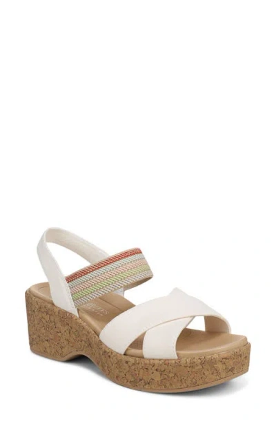 Lifestride Verity Platform Wedge Sandal In White