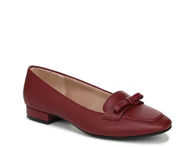 Lifestride Wide Width Claudine Loafer In Burgundy