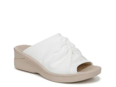 Lifestride Wide Width Smile Wedge Sandal In White