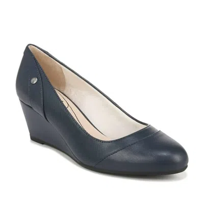 Lifestride Women's Dream Pump Wedge Shoes In Navy Heirloom In Multi