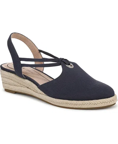 Lifestride Women's Kennedy Closed Almond Toe Wedge Espadrilles In Lux Navy Canvas