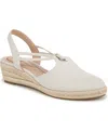 Lifestride Women's Kennedy Closed Almond Toe Wedge Espadrilles In Natural Canvas