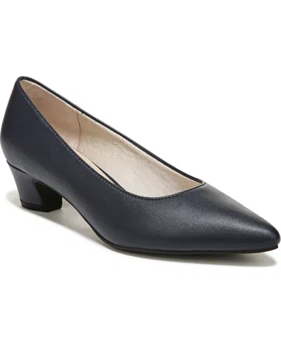 Lifestride Women's Minx Kitten Heel Pumps In Navy Faux Leather