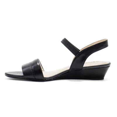 Lifestride Women's Yuma Wedge Sandal In Black Liz In Multi