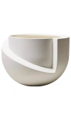 Light + Ladder Vayu Planter In Snow