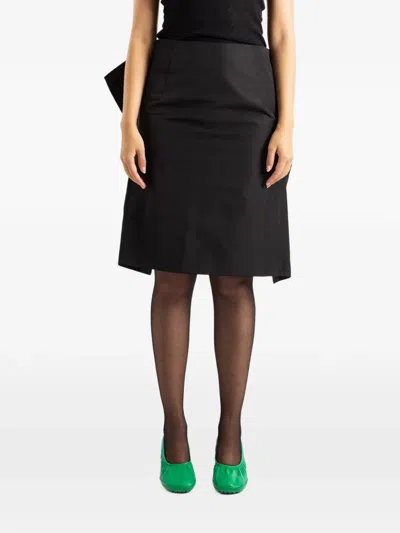 Lii Contrast-back Skirt In Black