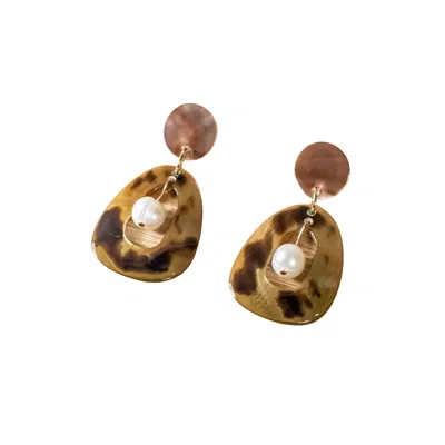 Likha Women's Brown Tiger Hollow Mother-of-pearl Earrings