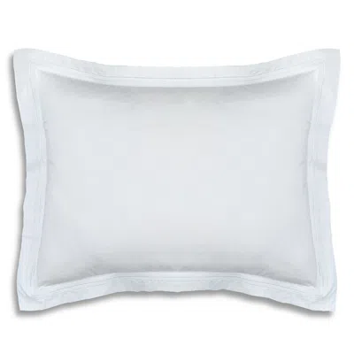 Lili Alessandra Bella Sham, Standard In White