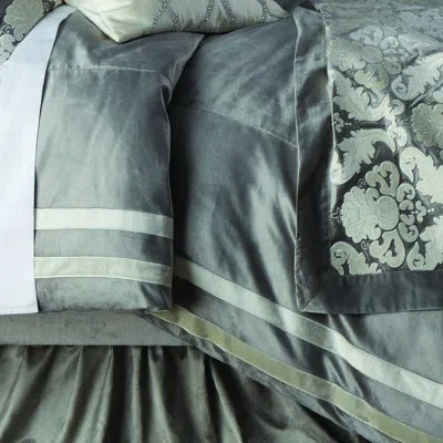 Lili Alessandra Versailles Velvet Duvet Cover In Silver,ivory