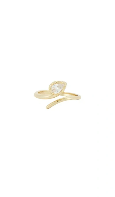 Lili Claspe Ring In Gold
