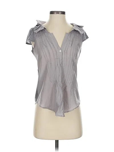 Pre-owned Lili's Closet Short Sleeve Top Gray Ruffles Neckline Tops