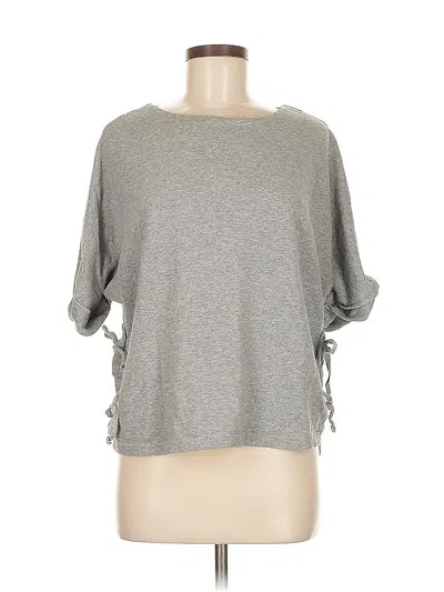 Pre-owned Lili's Closet Sweatshirt In Gray