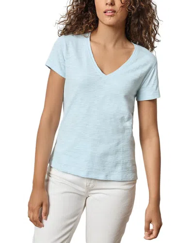 Lilla P Back Seam V-neck Shirt In Blue