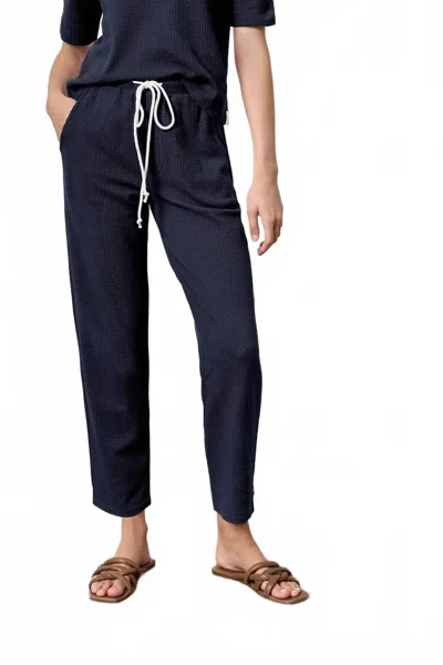 LILLA P DRAWCORD WAFFLE PANT IN NAVY
