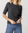 Lilla P Elbow Sleeve Crewneck Shirt In Black In Gray