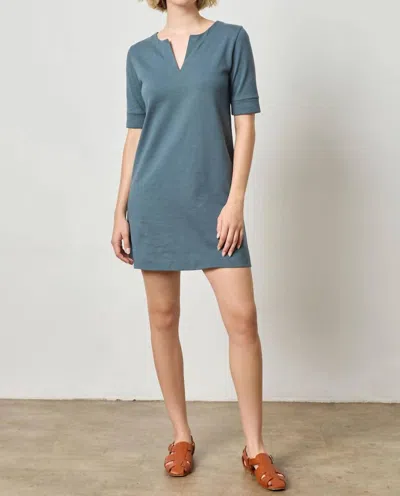 Lilla P Elbow Sleeve Split Neck Dress In Dusk In Blue