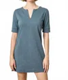 Lilla P Elbow Sleeve Split Neck Dress In Dusk In Gray