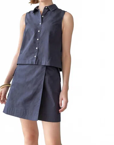 Lilla P Eyelet Collar Sleeveless Shirt In Navy In Blue