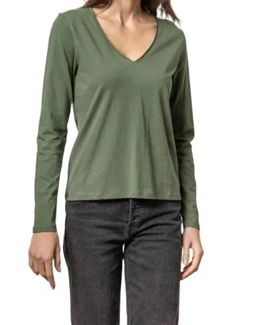 Lilla P Rolled Edge V-neck Tee In Latte In Green