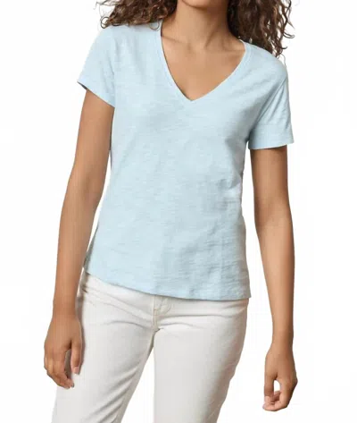 Lilla P V-neck Short Sleeve Back Seam Tee In Spa In Blue