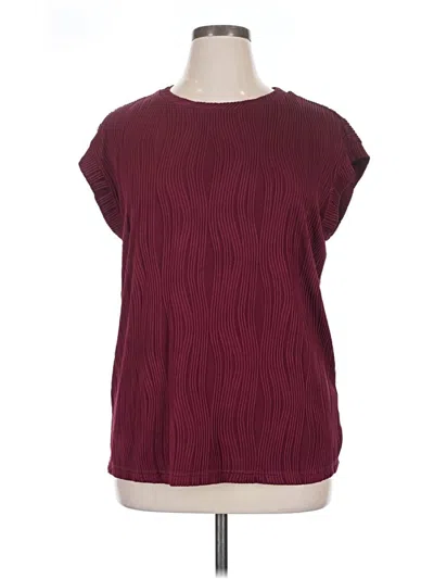 Pre-owned Lillusory Short Sleeve T-shirt In Burgundy