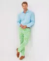 Lilly Pulitzer 34" Men's Stuff Mizner Pant In Resort White Lil Daffodil Hill