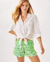 Lilly Pulitzer 4" Lilo Linen Short In Resort White Daffodil Hill