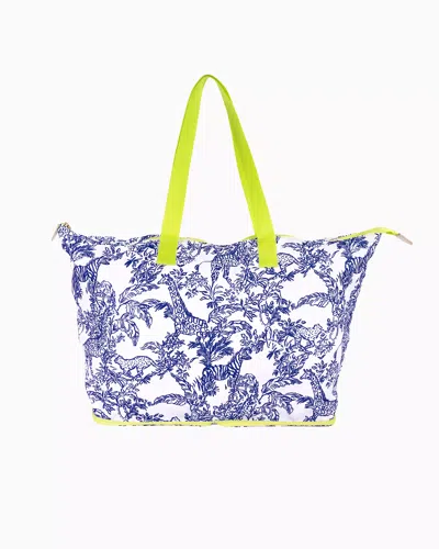 Lilly Pulitzer Packable Tote In Resort White Safari Party