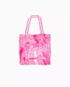 Lilly Pulitzer Towel Tote In Resort White Pb Anniversary Toile