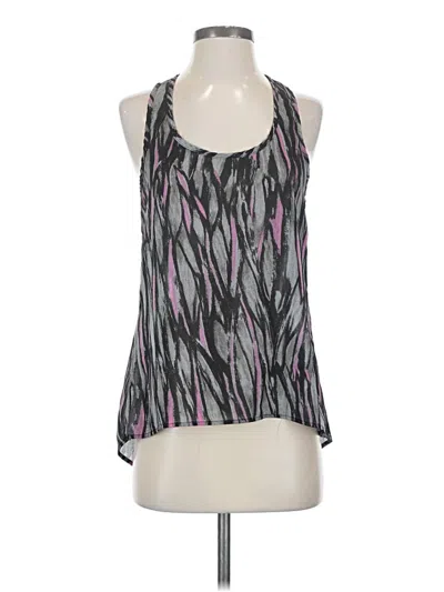 Pre-owned Lily White Sleeveless Blouse In Gray