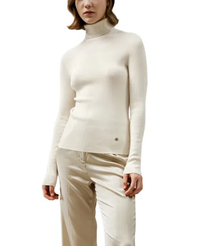 Lilysilk Seamless Silk-cashmere Blend Turtleneck Sweater In Neutral