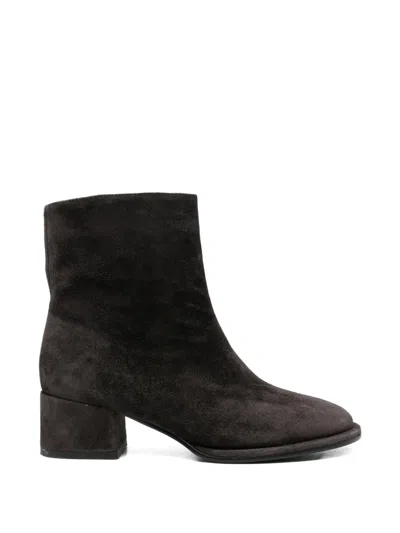 Linda Baumann Block-heel Ankle Boots In Brown