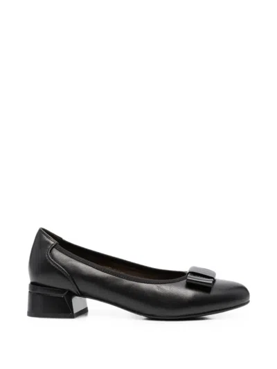 Linda Baumann Bow-detail Block-heel Pumps In Black