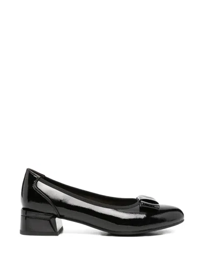Linda Baumann Bow-detail Patent-leather Pumps In Black