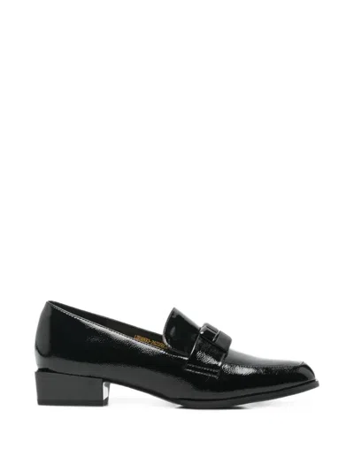Linda Baumann Buckle-detail Patent-finish Heeled Pumps In Black
