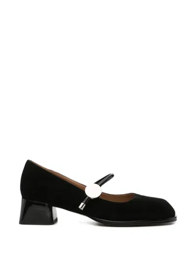 Linda Baumann Button-embellishment Pumps In Black