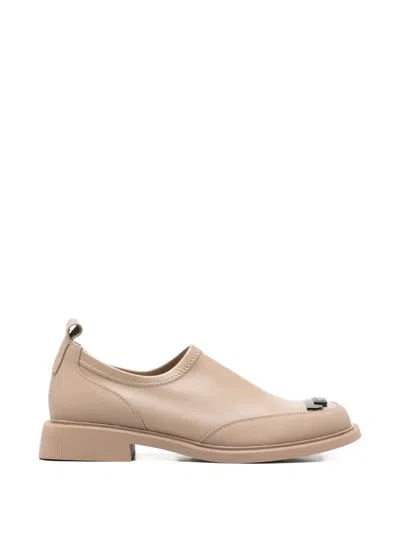Linda Baumann Logo-plaque Pull-tab Loafers In Neutral