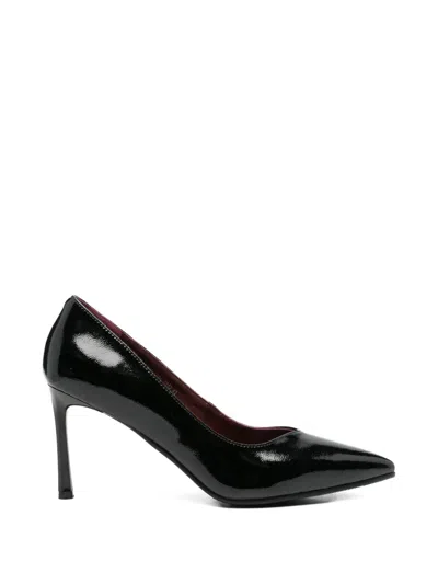 Linda Baumann Pointed Pumps In Black