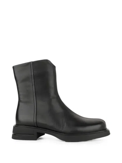 Linda Baumann Side-zip Leather Boots In Black