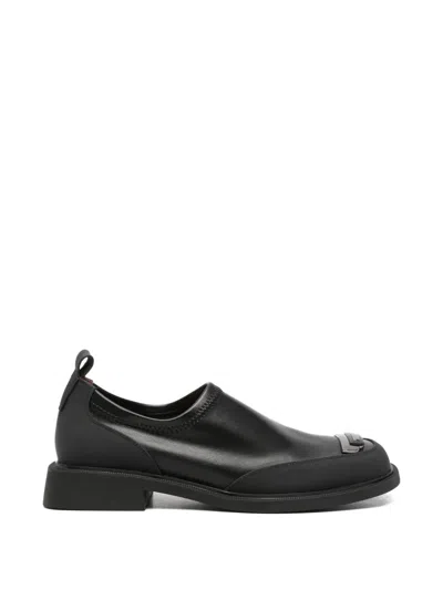 Linda Baumann Square-toe Loafers In Black