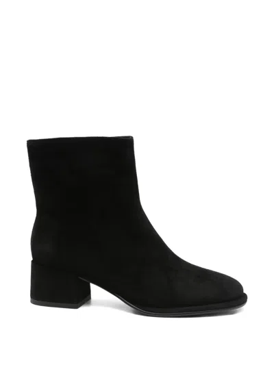 Linda Baumann Zip-up Ankle Boots In Black