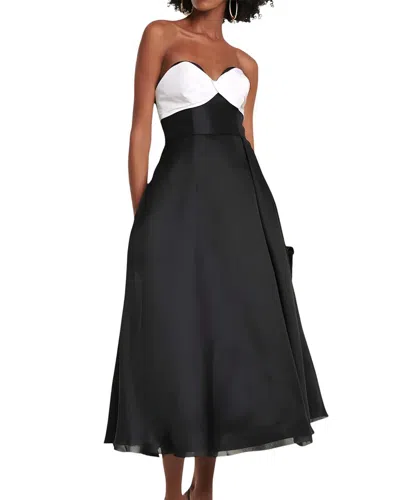 Linda Charm Maxi Dress In Black