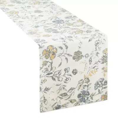 Linden Street Hartley Table Runner In White
