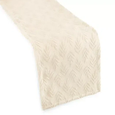 Linden Street Montgomery Table Runner In White